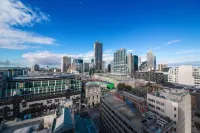Brady Hotels Central Melbourne Hotels near Fairbairn Park