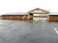 Circle Motor Lodge - Motels