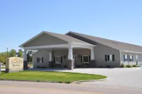 Sandhills Guest House Motel Hotels near Someplace Else
