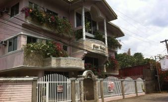 Paper Country Inn - Housity