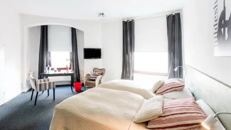 1891 Hildesheim Boutique Hotel Отели рядом с достопримечательностью «Old Inn»