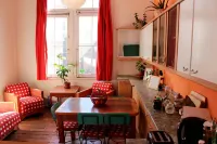 Casa Volante Hostal Hotels in Valparaiso