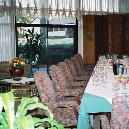 The Inn at Houndslake