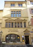 Auberg'inn Hotels near Monument of the Republic in 1848