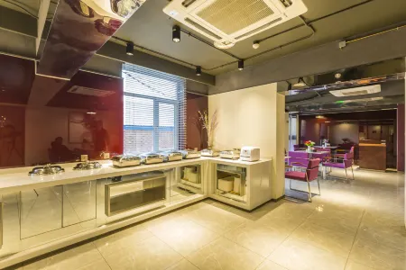 Jincheng Hotel (Beijing Minyun Development Zone) Отели рядом с достопримечательностью «Rose Garden»