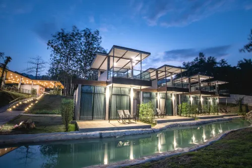 Kwai Tara Riverside Villas Hotels in Sai Yok