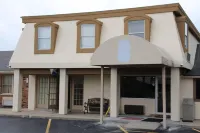 Budget Inn - Troy Hotels in Troy