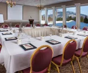 White Mountain Hotel and Resort