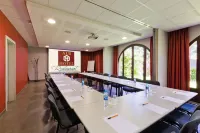 Logis Albhotel Grill Hotels in Marigny-Saint-Marcel