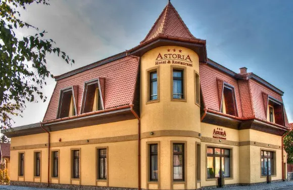 阿斯託利亞酒店及餐廳