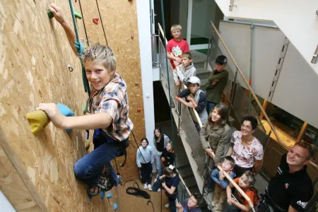 Apartmenthaus Sportchalet Отели в г. Бад-Дюрхайм