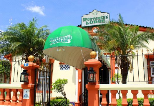 Sportsmens Lodge - Housity