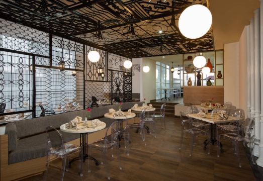 카스 투구 수영장