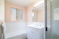 Nepean Shores by Gateway Lifestyle Holiday Parks 폴콘브릿지 호텔
