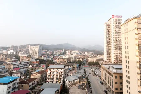 Starway Hotel (Jiujiang Hukou Shizhongqing)