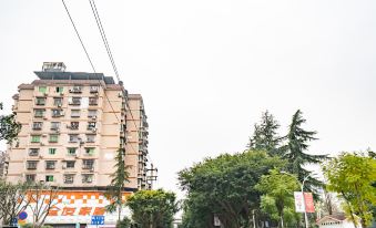 Taoran Zhongzhou Guobin Hotel