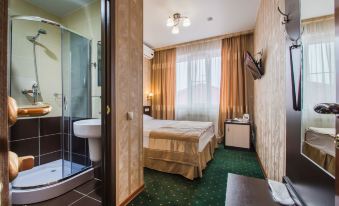 Lazurny Bereg Hotel