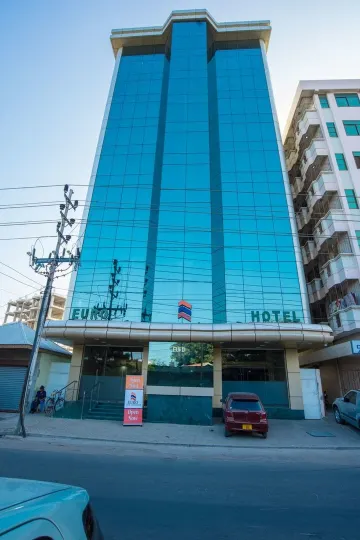 Euro Hotel and Apartments