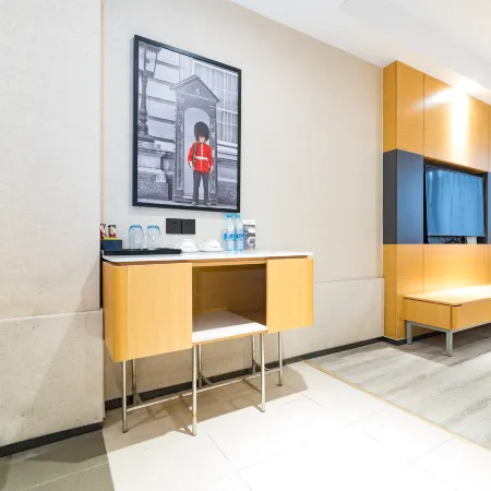 Lan'o Shangpin Hotel Xiangshuihua  Never Sleeping City