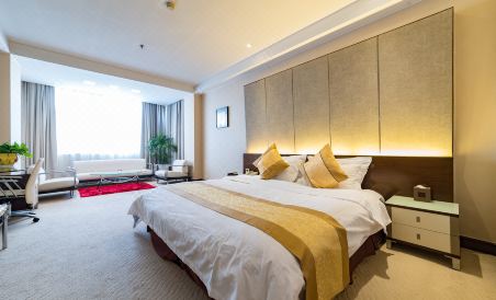 Suitetrails - Binhai Hotel