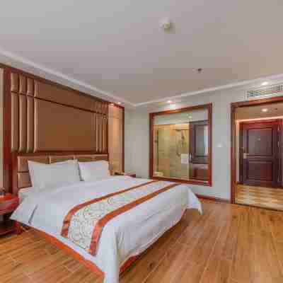 陽春兆豐商務酒店（第四中學店） Rooms