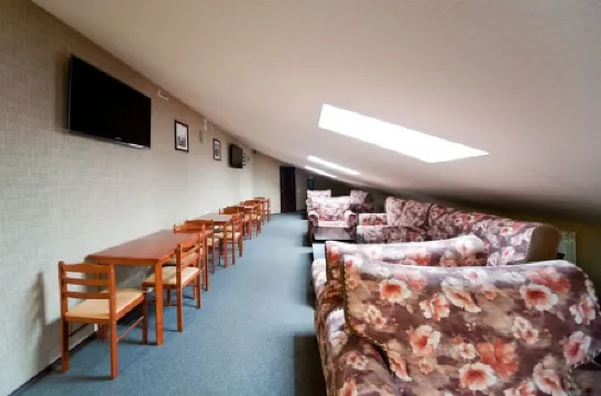 МегаЛайт Отели рядом с Аэропорт Кольцово