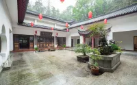 Zuijiangyue Hotel Hotels near Wuhan University of Engineering Science