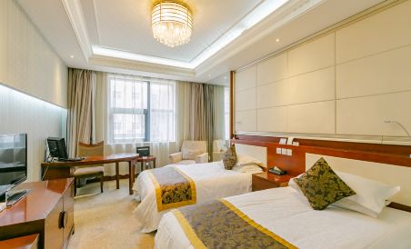 Qingyang Longdong Hotel (Xifeng District High Speed Railway Station) - Housity