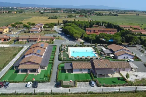 Fattoria Palazzeta - Pet & Family Friendly