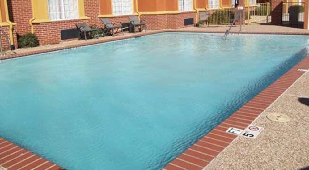 Regency Inn & Suites