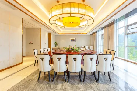 Dansha Hotel Отели в г. Вучуань