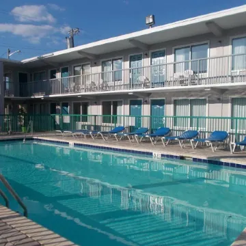 Admiral Motor Inn