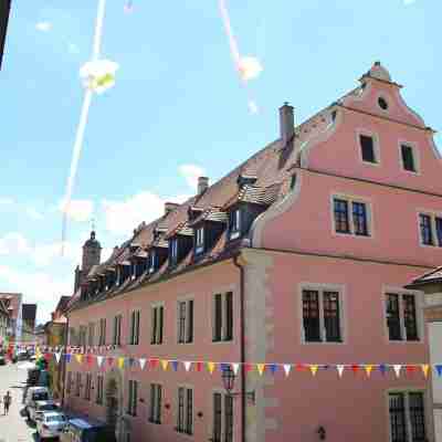 Hotel Vier Jahreszeiten Hotel Exterior