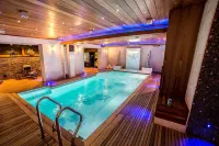Mała Anglia Deluxe Rooms & Spa - 수영장