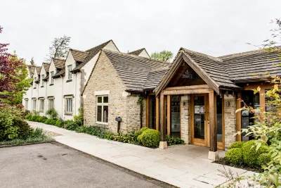 Wild Thyme & Honey Hotels in Coln Saint Aldwyns