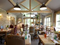 Pear Tree Inn Whitley Hotels in Melksham
