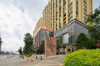 Homeinn Plus Hotel (Kunming Dianchi Haigeng Park Aegean) Hotels in Kunming