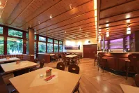 Azk Arbeitnehmer-Zentrum Königswinter Hotels in Oberpleis