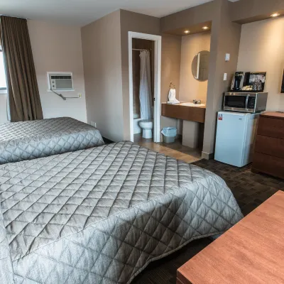 Motel Falcon Hotel dekat Teater De L'Olympia