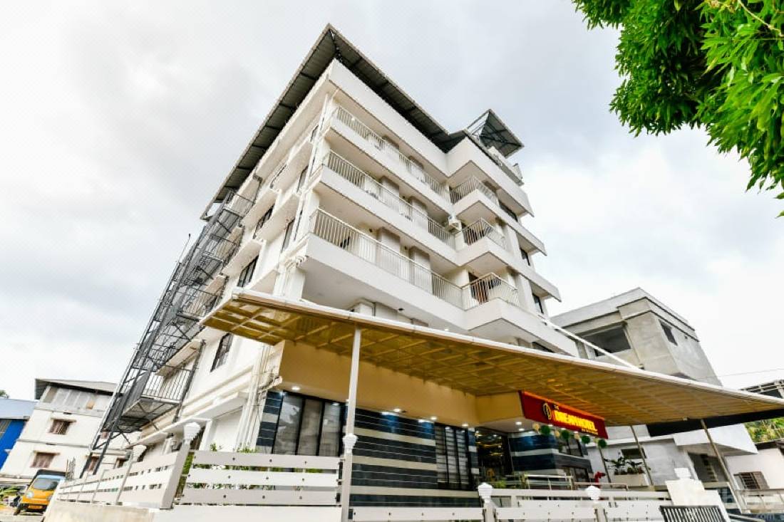 Oyo Dreams Hotel Ernakulam Updated 22 Room Price Reviews Deals Trip Com