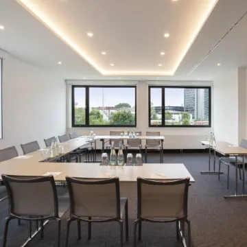 Holiday Inn MUNICH - LEUCHTENBERGRING by IHG