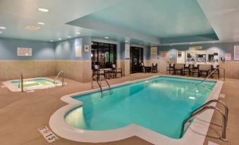 Holiday Inn Express & Suites Fort Wayne