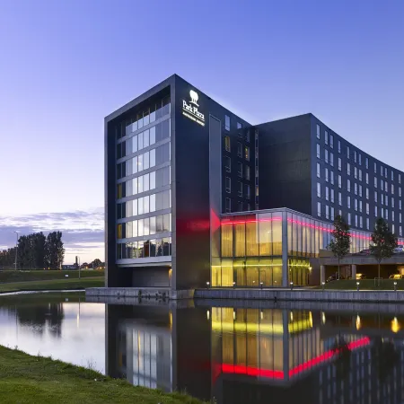Park Plaza Amsterdam Airport Отели рядом с достопримечательностью «Осдорп»