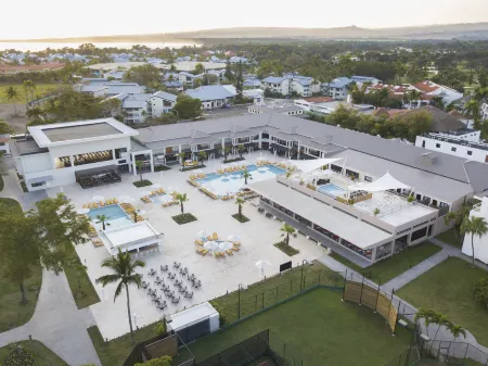 Emotions by Hodelpa Puerto Plata Отели в г. Montellano