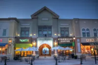 Holiday Inn Express & Suites Toledo South - Perrysburg Hotels in Bowling Green