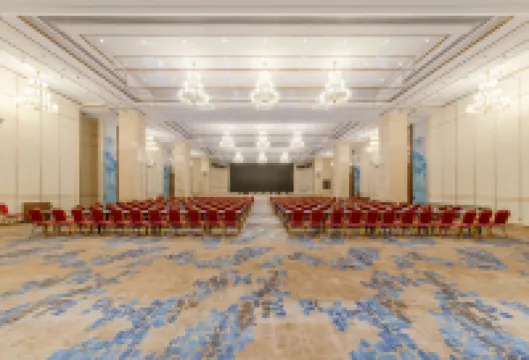 Yeste International Hotel (Shaoshan Xintiandi Pedestrian Street)