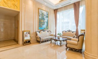 Vienna International Hotel (Nanchang honggutan  Xinjian Center)