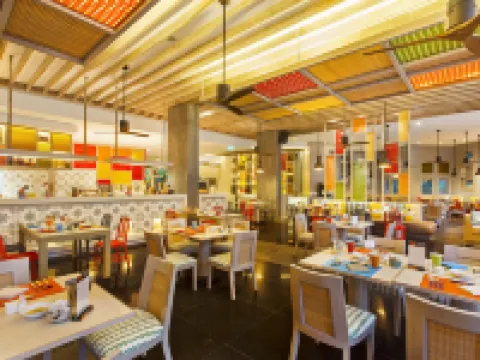 홀리데이 인 리조트 푸켓 바이 IHG 푸켓 호텔