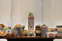 Radisson Hotel Vancouver Airport - breakfast