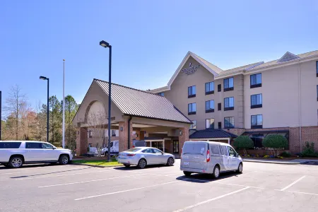 Country Inn & Suites by Radisson Raleigh-Durham Airport NC Отели рядом с Аэропорт Роли
